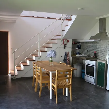 Casa Camarinhas Raal 542- Casa Partilhada 3*