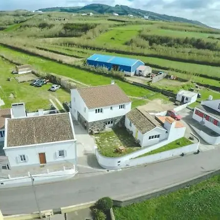 Gasthof Casa Camarinhas Raal 542- Casa Partilhada