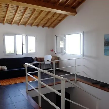 Casa Camarinhas Raal 542- Casa Partilhada *