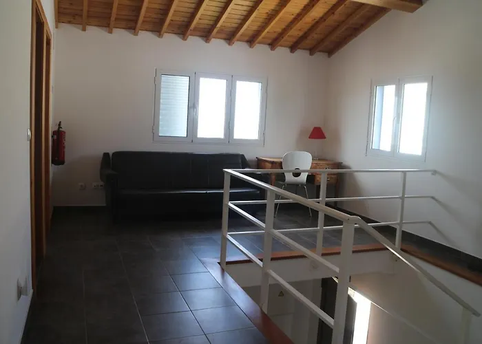 게스트하우스 Casa Camarinhas Raal 542- Casa Partilhada 3*