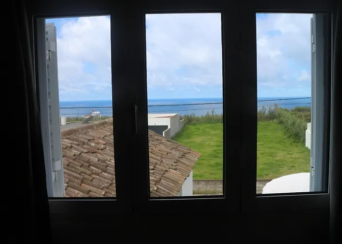 게스트하우스 Casa Camarinhas Raal 542- Casa Partilhada 3*