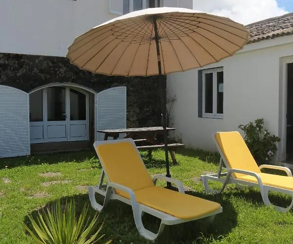 게스트하우스 Casa Camarinhas Raal 542- Casa Partilhada 3*